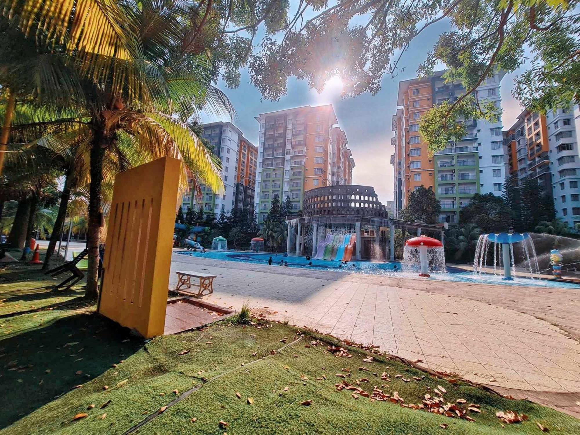 Melaka Top Largest Waterpark Resort - By Youbnb Homestay Melaka Exterior photo
